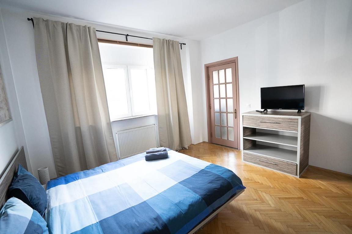 Cismigiu Garden Apartment Bucureşti Ngoại thất bức ảnh
